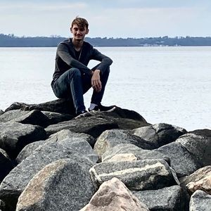 Meet your Posher, Justin